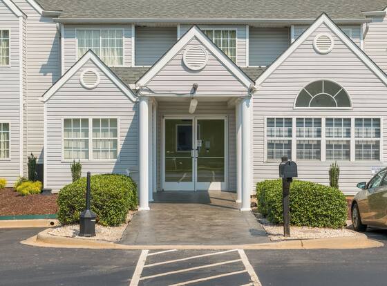 Motel 6 Gastonia, NC is a family friendly hotel in Gastonia, North Carolina (NC)