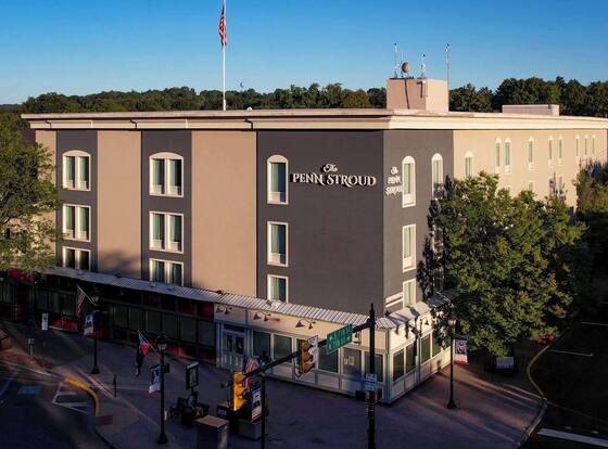 The Penn Stroud, Stroudsburg - Poconos, Ascend Hotel Collection is a family friendly hotel in Stroudsburg, Pennsylvania (PA)