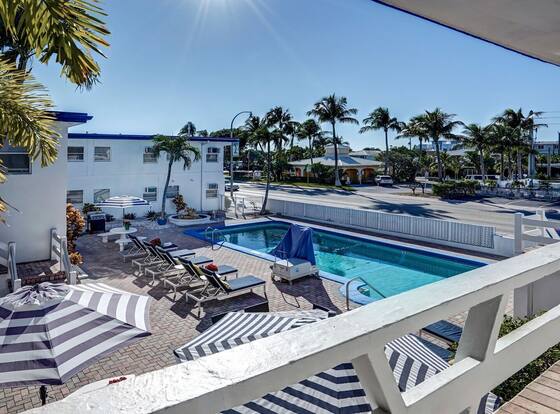 Blue Strawberry by the Sea is a family friendly hotel in Lauderdale-by-the-Sea, Florida (FL)