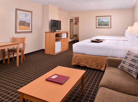 Campus Inn & Suites Eugene Downtown is a family friendly hotel in Eugene, Oregon (OR)