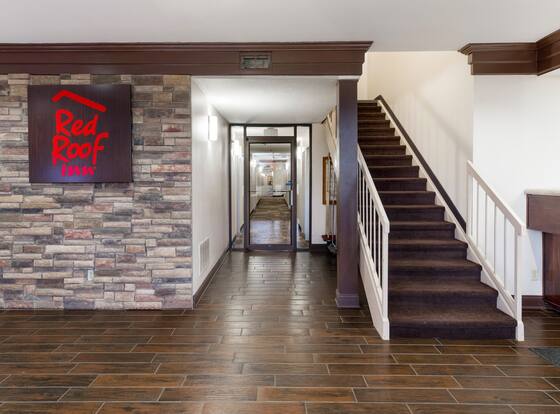 Red Roof Inn Fort Wayne is a family friendly hotel in Fort Wayne, Indiana (IN)