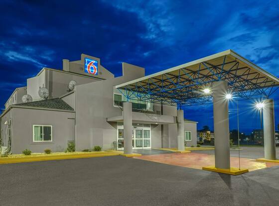 Motel 6 Montgomery, AL - Airport is a family friendly hotel in Montgomery, Alabama (AL)