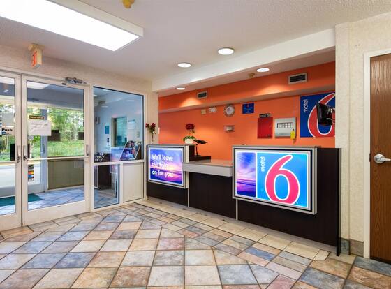 Motel 6 Statesville, NC is a family friendly hotel in Statesville, North Carolina (NC)
