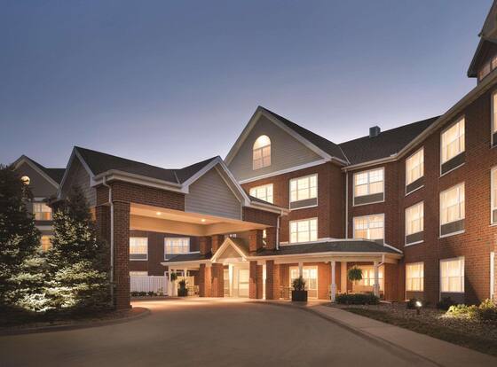 Country Inn & Suites by Radisson, Des Moines West, IA is a family friendly hotel in Clive, Iowa (IA)
