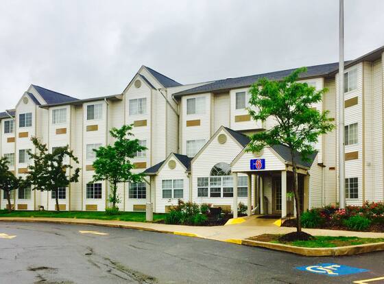 Motel 6 Streetsboro, OH is a family friendly hotel in Streetsboro, Ohio (OH)