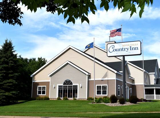 Country Inn River Falls is a family friendly hotel in River Falls, Wisconsin (WI)