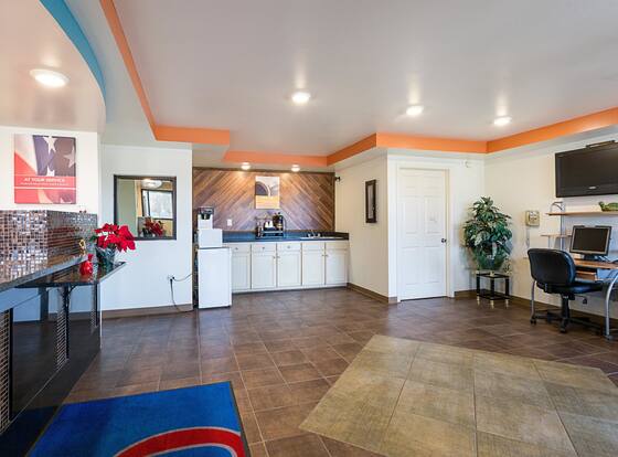 Motel 6 Bells, TN - Brownsville is a family friendly hotel in Bells, Tennessee (TN)