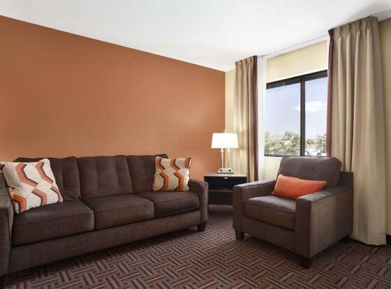 Super 8 by Wyndham Carbondale is a family friendly hotel in Carbondale, Illinois (IL)