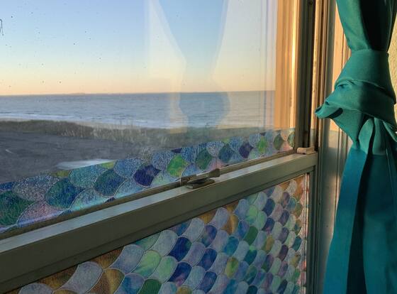 Rustic Rooftop Delight - Bay Front 2 Bedroom Apts by RedAwning is a family friendly hotel in Norfolk, Virginia (VA)