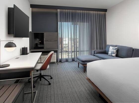 Courtyard by Marriott Indianapolis Plainfield is a family friendly hotel in Plainfield, Indiana (IN)