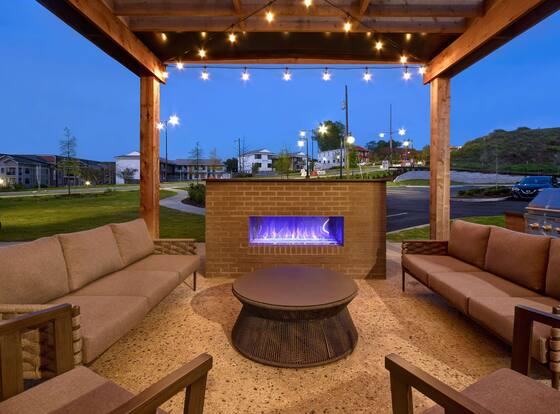 Homewood Suites by Hilton Tuscaloosa Downtown is a family friendly hotel in Tuscaloosa, Alabama (AL)
