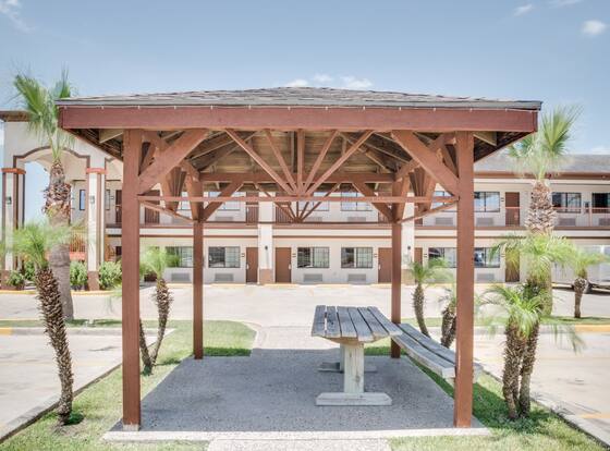Lone Star Inn - San Benito Harlingen is a family friendly hotel in San Benito, Texas (TX)