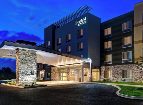 Fairfield Inn & Suites by Marriott Selinsgrove is a family friendly hotel in Selinsgrove, Pennsylvania (PA)