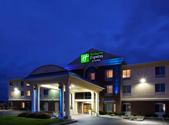 Holiday Inn Express Hotel & Suites Cincinnati-Blue Ash by IHG is a family friendly hotel in Blue Ash, Ohio (OH)