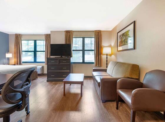 Extended Stay America Suites Princeton West Windsor is a family friendly hotel in Princeton, New Jersey (NJ)
