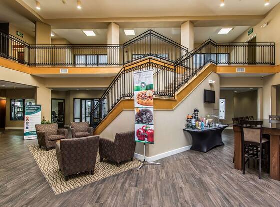 Quality Suites New Iberia is a family friendly hotel in New Iberia, Louisiana (LA)