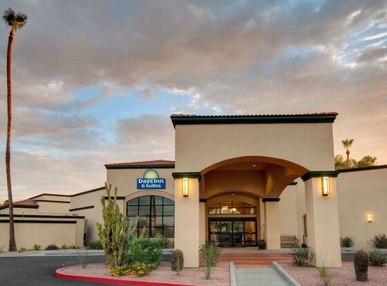 Independence 47 Hotel is a family friendly hotel in Scottsdale, Arizona (AZ)