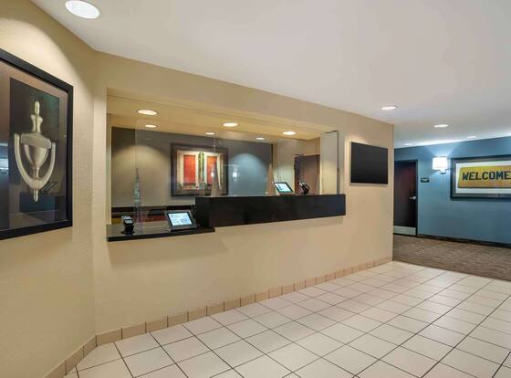Extended Stay America Select Suites New Orleans Airport is a family friendly hotel in Kenner, Louisiana (LA)