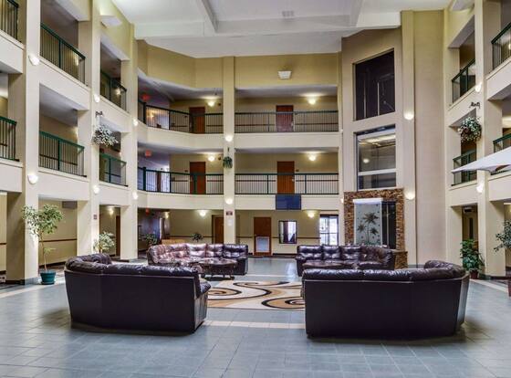 Quality Suites Baton Rouge East - Denham Springs is a family friendly hotel in Baton Rouge, Louisiana (LA)