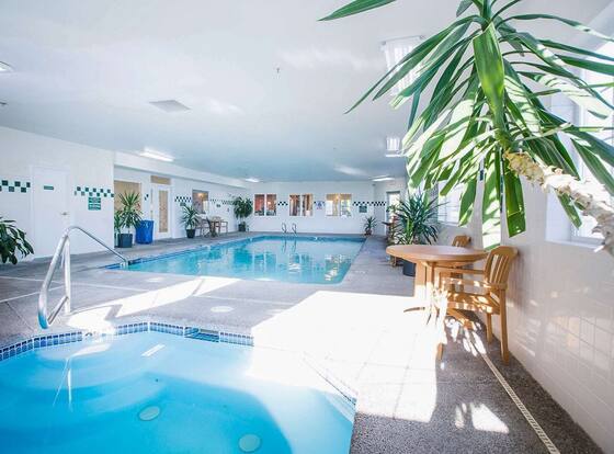 Red Lion Inn & Suites McMinnville is a family friendly hotel in McMinnville, Oregon (OR)
