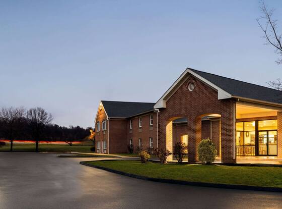 Days Inn & Suites by Wyndham Lancaster Amish Country is a family friendly hotel in Lancaster, Pennsylvania (PA)