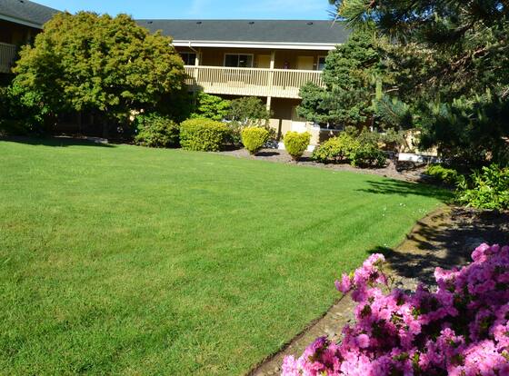 Quality Inn & Suites at Coos Bay is a family friendly hotel in North Bend, Oregon (OR)