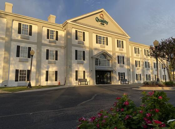 Quality Inn Wilmington is a family friendly hotel in Wilmington, North Carolina (NC)