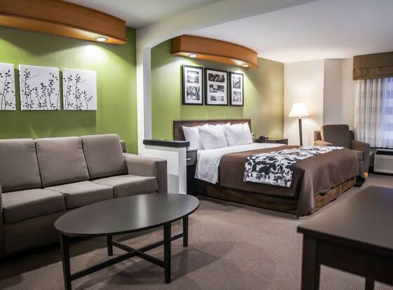 Sleep Inn & Suites Emmitsburg is a family friendly hotel in Emmitsburg, Maryland (MD)