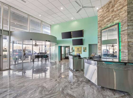 Clarion Inn Des Moines Airport is a family friendly hotel in Des Moines, Iowa (IA)