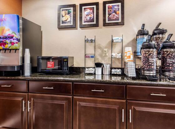 Comfort Inn & Suites Bryant - Benton is a family friendly hotel in Bryant, Arkansas (AR)