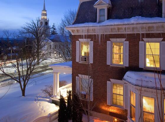Middlebury Inn is a family friendly hotel in East Middlebury, Vermont (VT)
