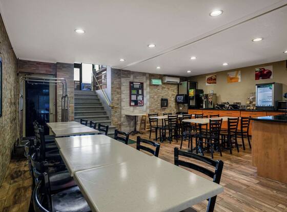 Quality Inn JFK Airport Rockaway Blvd is a family friendly hotel in New York City (NYC), New York (NY)