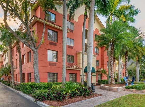 Best Western Plus Palm Beach Gardens Hotel & Ste & Conf Ctr is a family friendly hotel in North Palm Beach, Florida (FL)