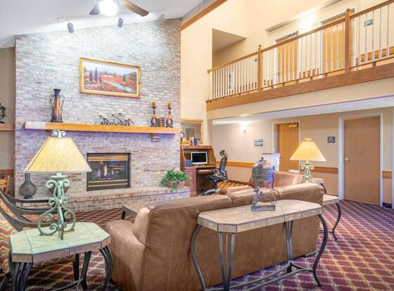 Baymont by Wyndham Lakeville is a family friendly hotel in Lakeville, Minnesota (MN)