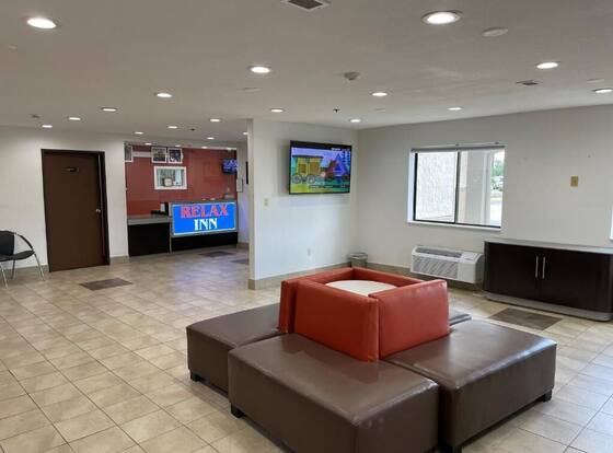 Relax Inn is a family friendly hotel in Franklin, Indiana (IN)