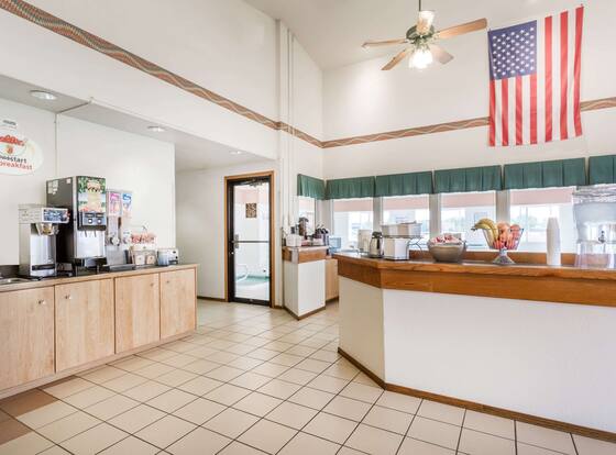 Super 8 by Wyndham Fruita is a family friendly hotel in Fruita, Colorado (CO)