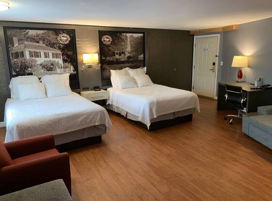 Super 8 by Wyndham Sturbridge is a family friendly hotel in Fiskdale, Massachusetts (MA)