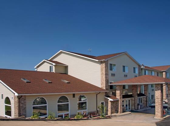 Red Roof Inn Osage Beach - Lake of the Ozarks is a family friendly hotel in Osage Beach, Missouri (MO)