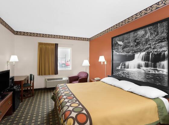 Super 8 by Wyndham Athens is a family friendly hotel in Athens, Ohio (OH)