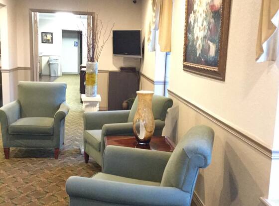 Americas Best Value Inn & Suites Maumelle North Little Rock is a family friendly hotel in Maumelle, Arkansas (AR)
