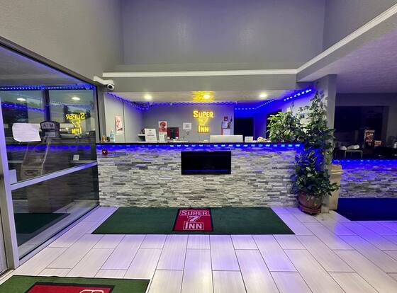 Super 7 Inn is a family friendly hotel in Tecumseh, Nebraska (NE)