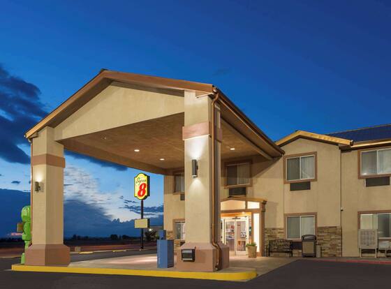 Super 8 by Wyndham Roswell is a family friendly hotel in Roswell, New Mexico (NM)