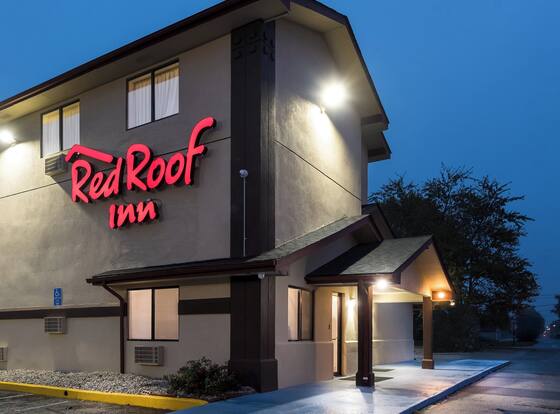Red Roof Inn Findlay is a family friendly hotel in Findlay, Ohio (OH)