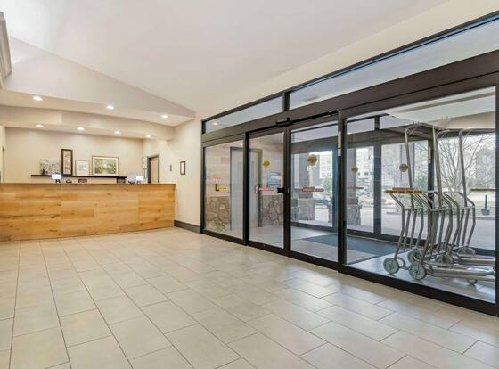 Country Inn & Suites by Radisson, Atlanta Galleria/Ballpark, GA is a family friendly hotel in Vinings, Georgia (GA)