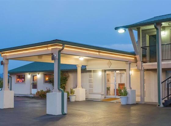 Travel Inn is a family friendly hotel in Glade Spring, Virginia (VA)