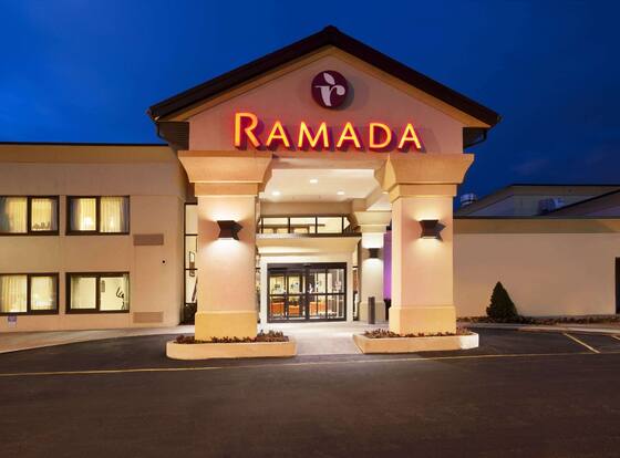Ramada by Wyndham Newark/Wilmington is a family friendly hotel in Bear, Delaware (DE)