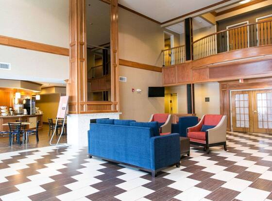 Comfort Suites Benton Harbor - St. Joseph is a family friendly hotel in Benton Harbor, Michigan (MI)