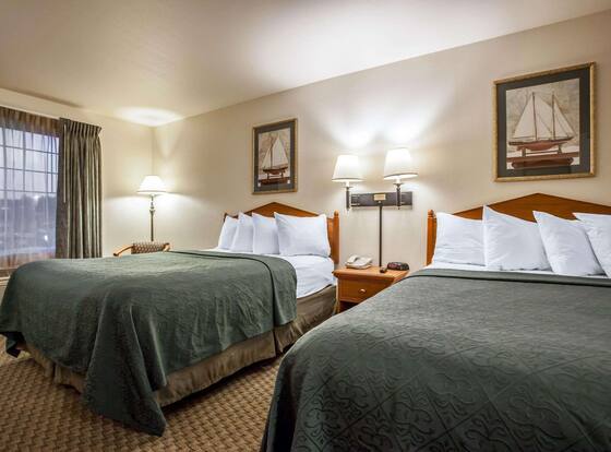 Quality Inn & Suites Federal Way - Seattle is a family friendly hotel in Federal Way, Washington (WA)