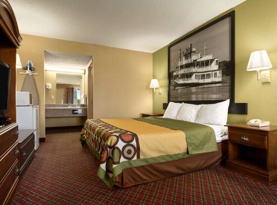 Super 8 by Wyndham Hattiesburg North is a family friendly hotel in Hattiesburg, Mississippi (MS)