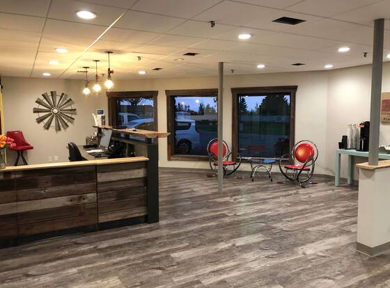 Econo Lodge Lakeview is a family friendly hotel in Marquette, Michigan (MI)